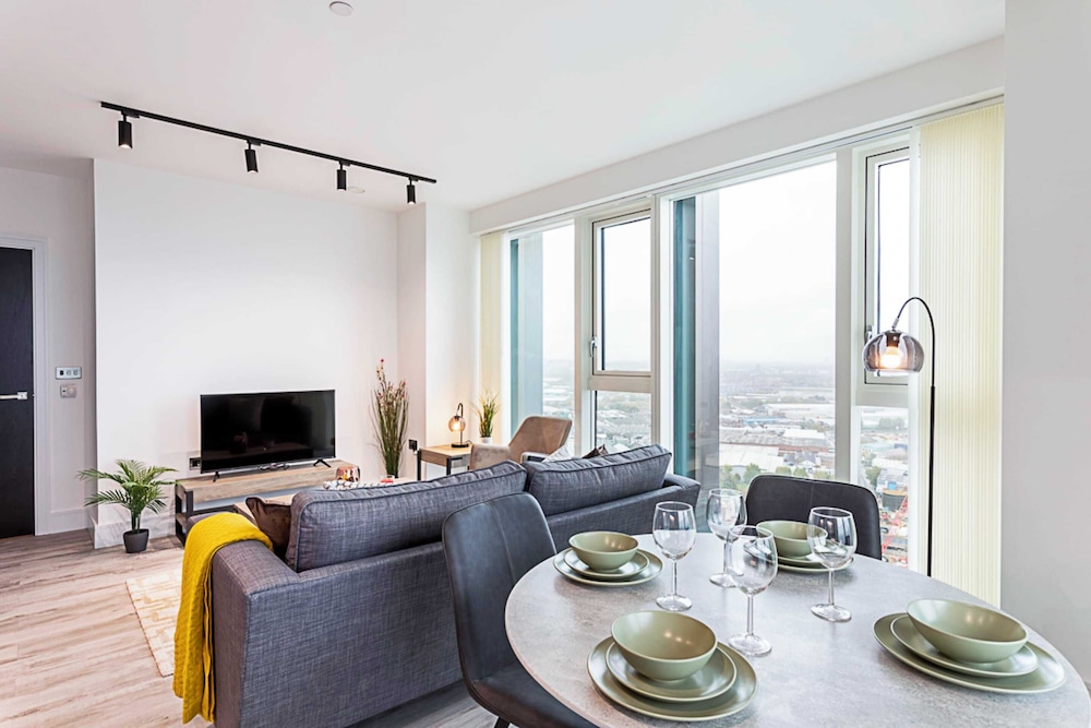 Icon Tower Flat II