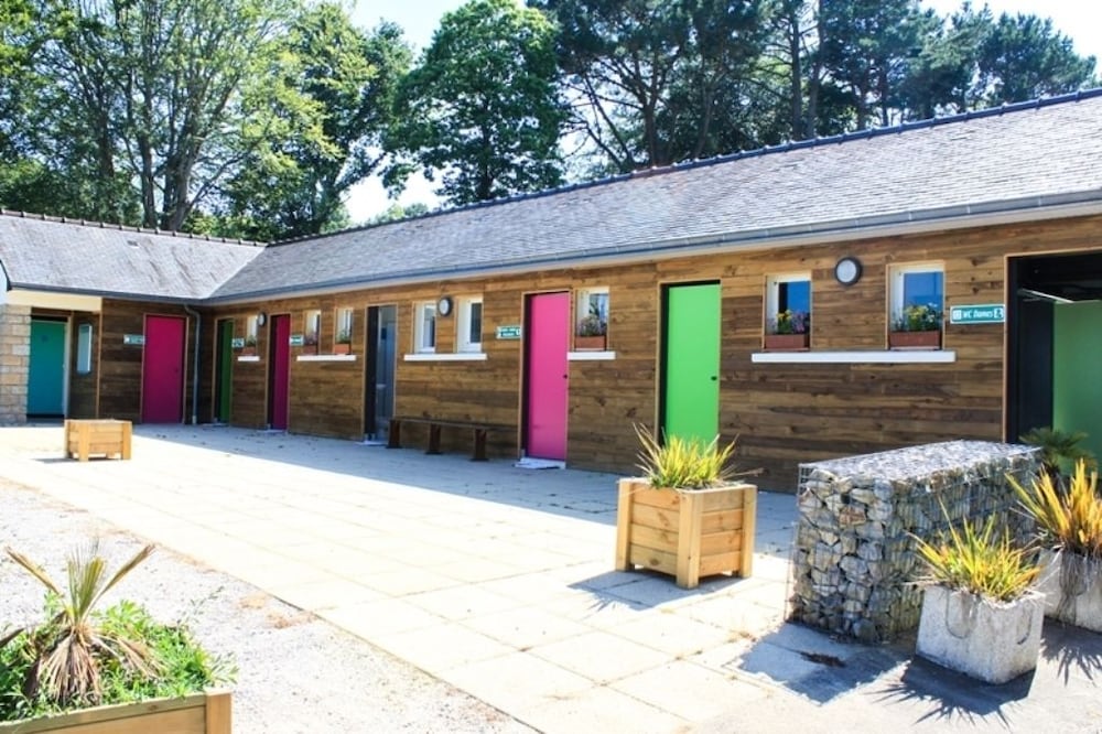 Insolites Du Camping De Trezulien