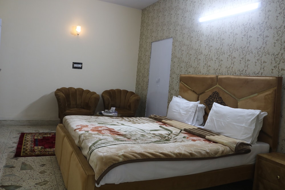Luxury Villa Guest House view 4