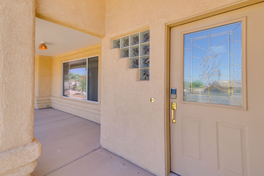 4 Mi to London Bridge: Lake Havasu City Home! view 5