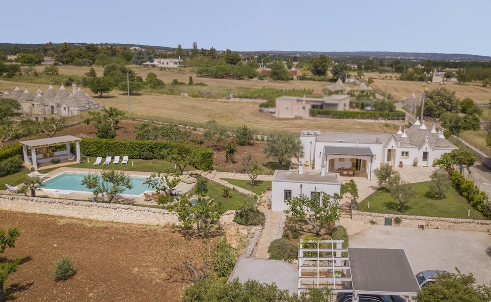 Trulli Greta in Martina Franca view 4