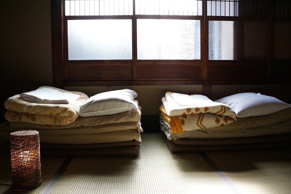 Gojo Guest House - Hostel