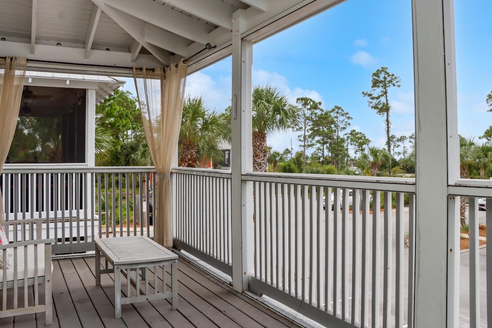 Barefoot Cottage B49 - Seabbatical