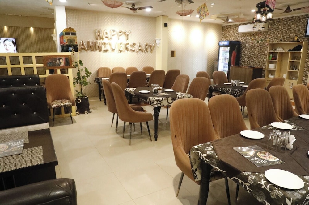 Hotel Om Complex
