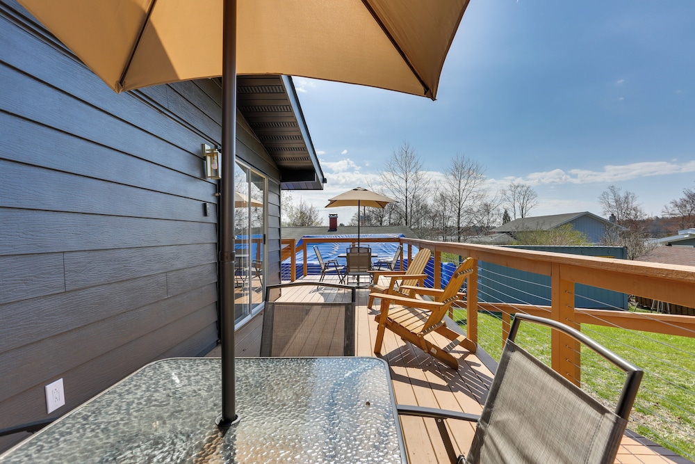 Walk to Kauneonga Lake: Home w/ Deck & Grill
