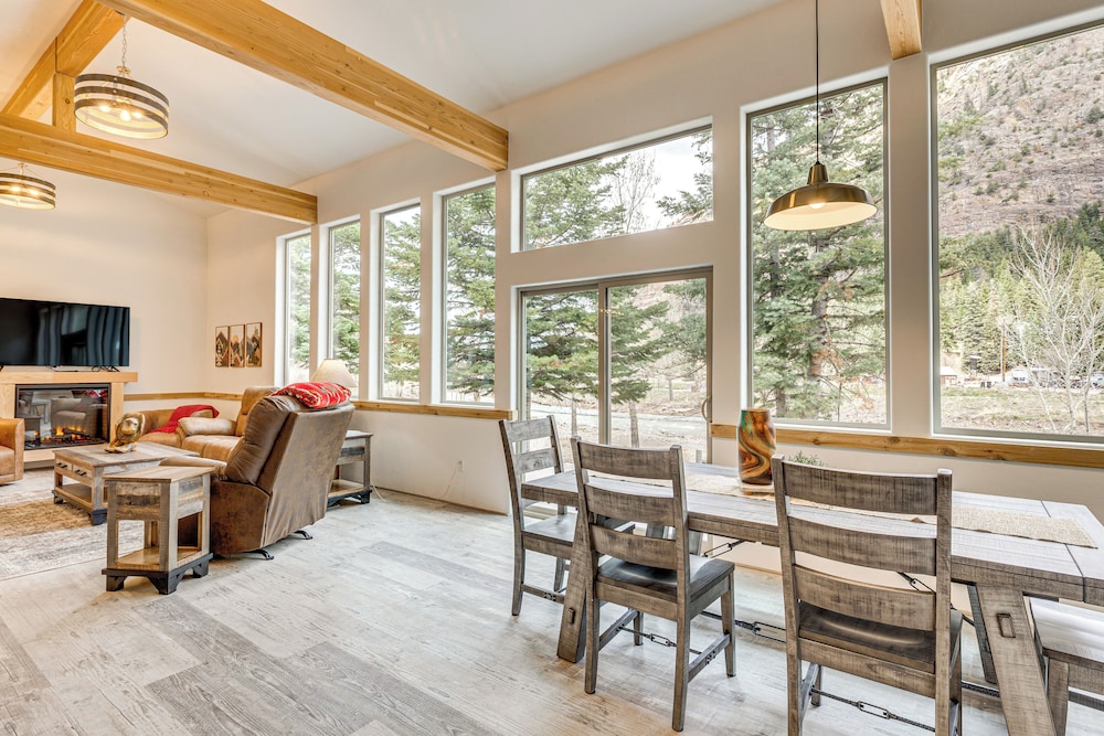 On-site River Access: Mtn-view Ouray Oasis!