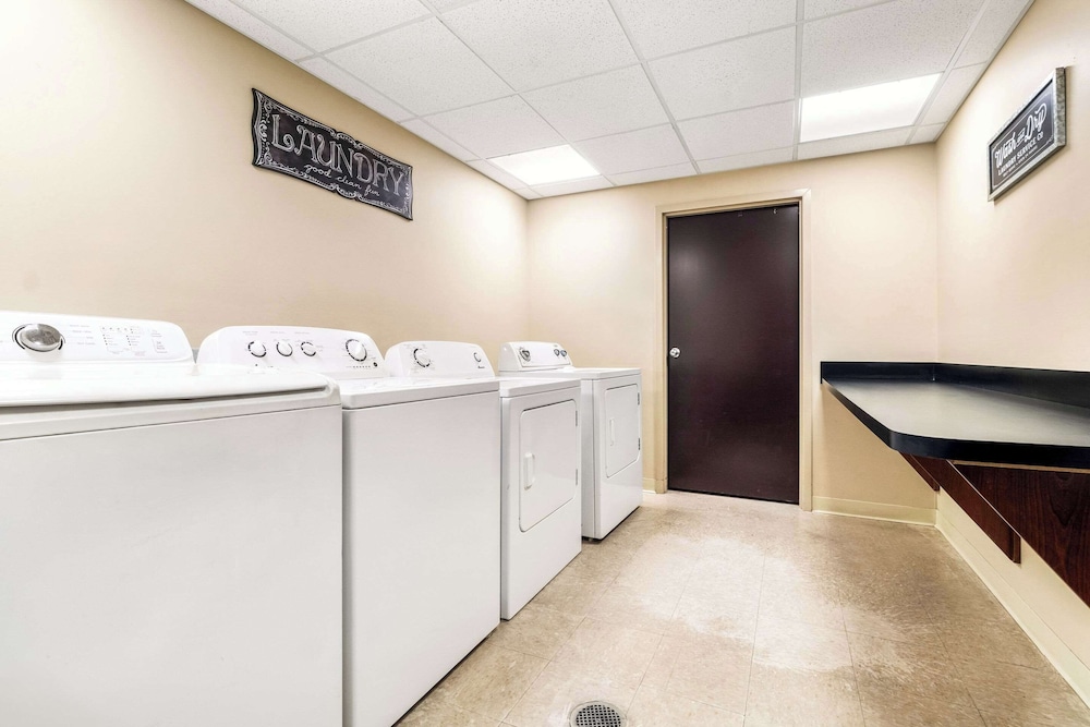 Dyersburg Vacations - Sleep Inn  Suites Dyersburg I-155 - Property Image 17