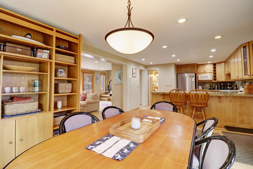 1250 Willow Grove 3 Bedroom Townhouse