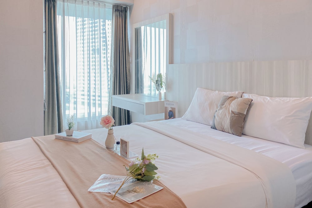 Good Choice And Homey Studio Grand Kamala Lagoon Apartment