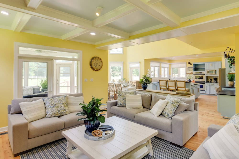 8 Mi to Ocean City Beach: Renovated Maryland Home view 5