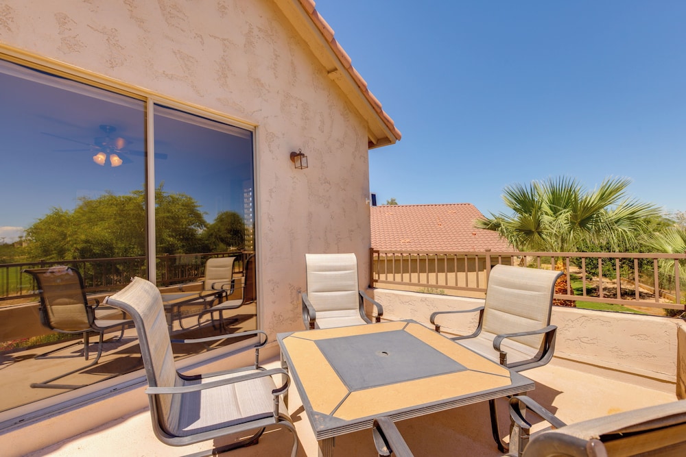Private Yard & Fairway View: Phoenix Golf Retreat!