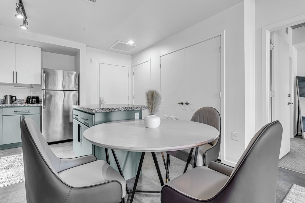 Phoenix Urban Luxury Escape