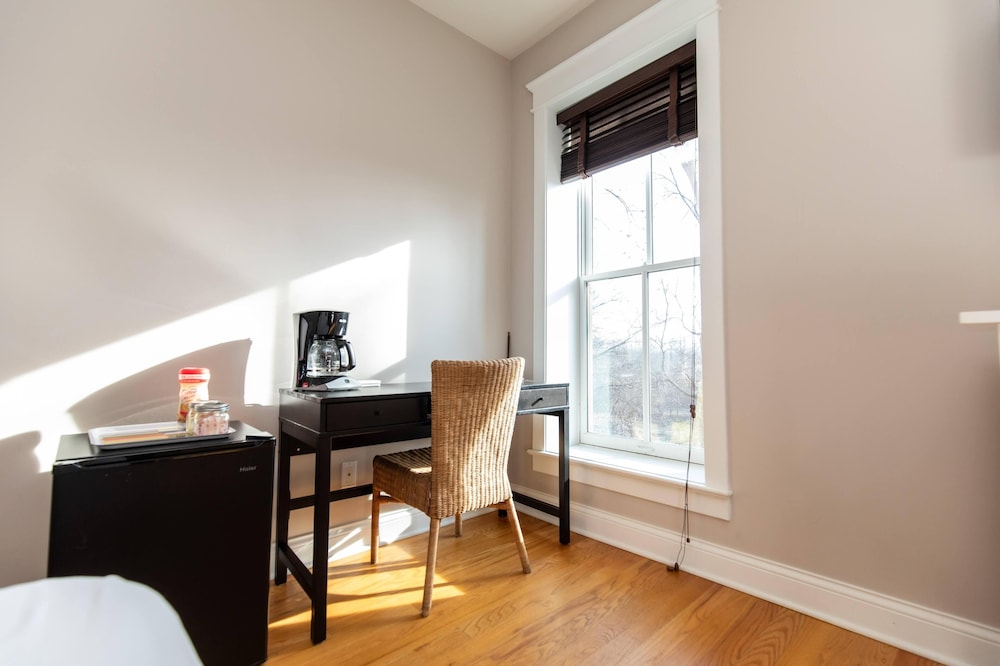 Furness Mansion - Property Image 75