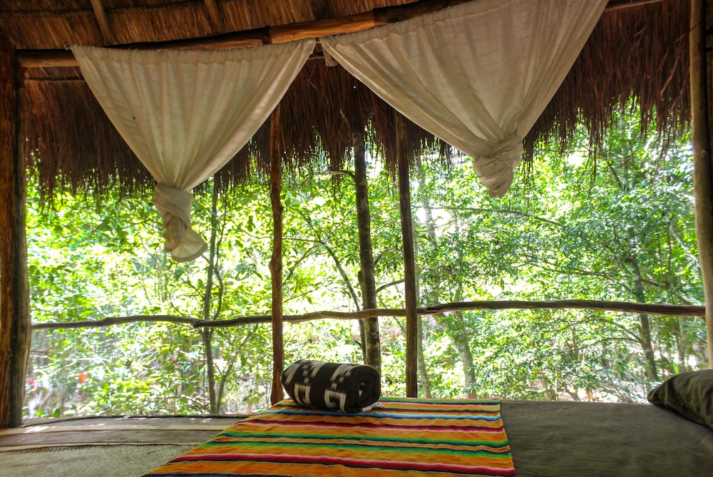 Casa Aztlan