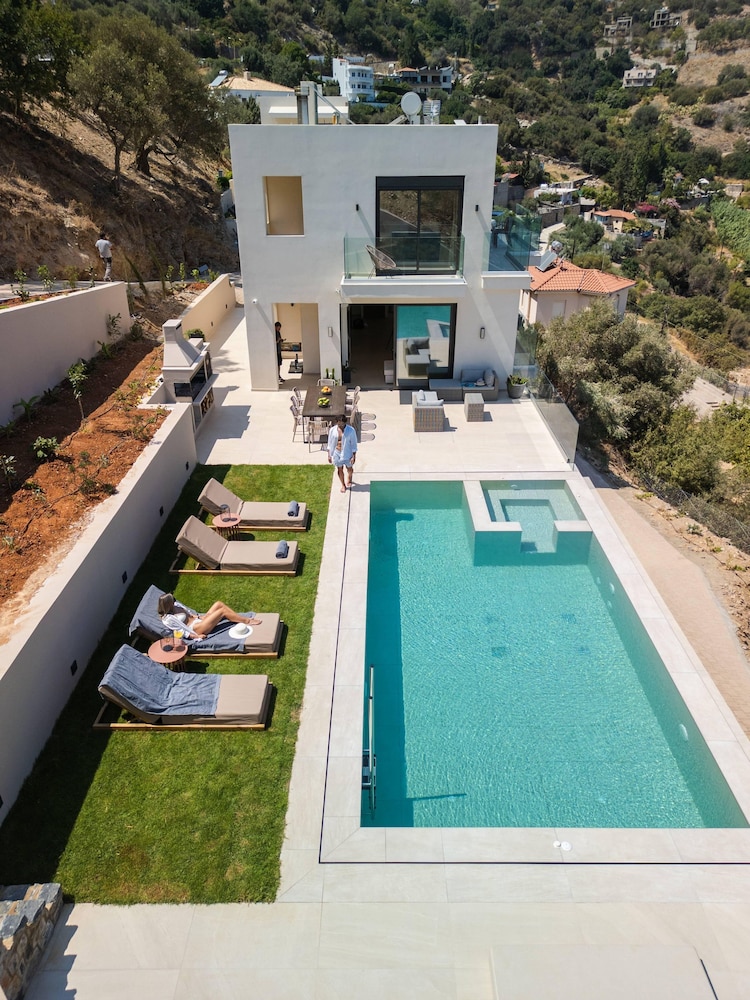 Luxury Villa Vie