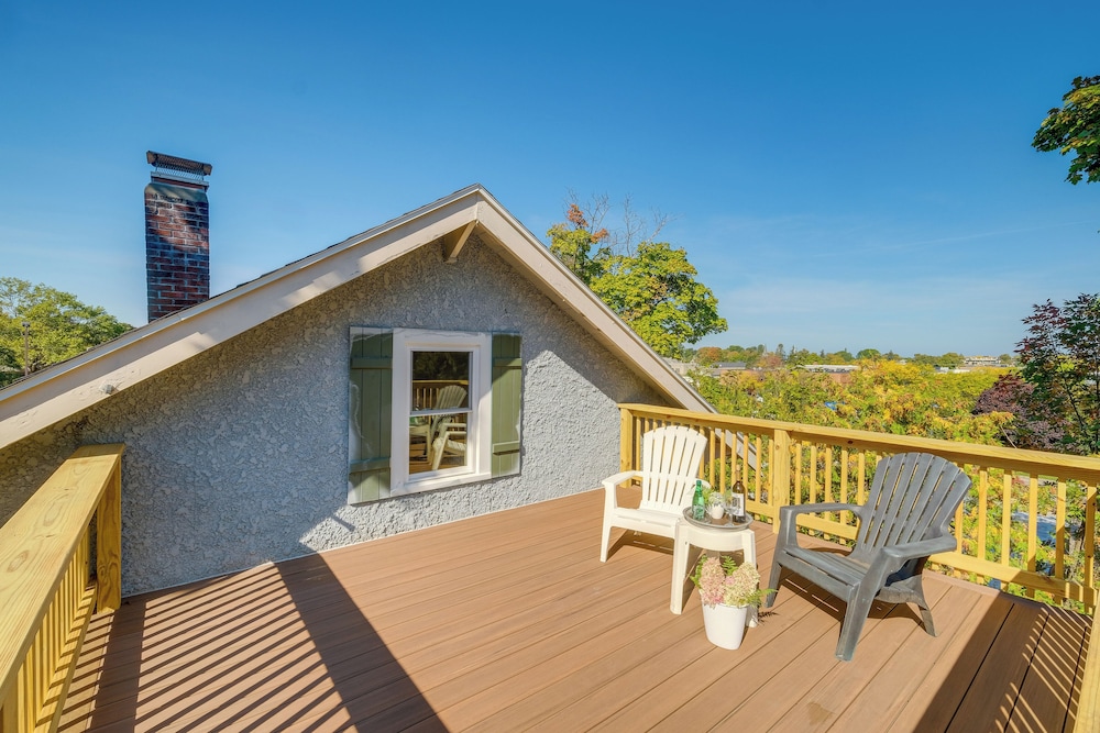 Vintage Charlevoix Home w/ Deck Near Round Lake!