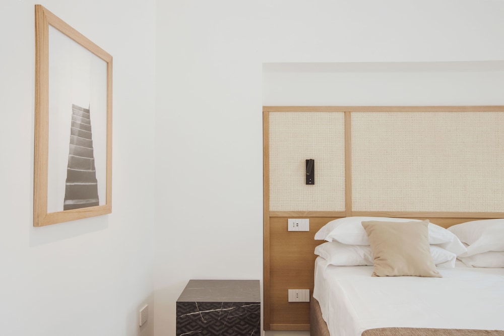 Elegant Suite With Balcony In Sorrento Center Near Oldtown