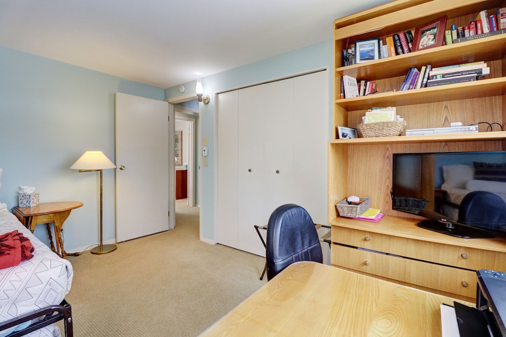 1250 Willow Grove 3 Bedroom Townhouse