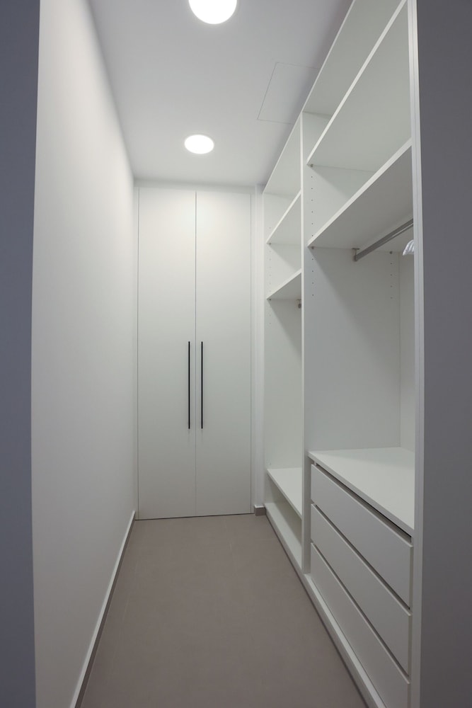 Limi Deluxe Suites