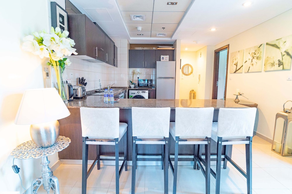 1 Bed Apartment in Dubai Marina - MRN