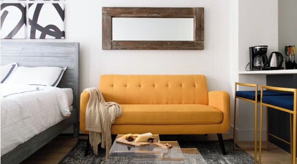 1597 New York Apt