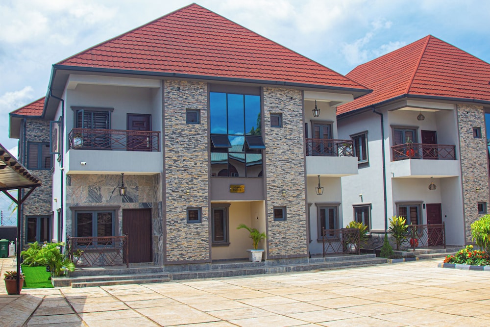 THE BLEVICK SUITES AND APARTMENTS