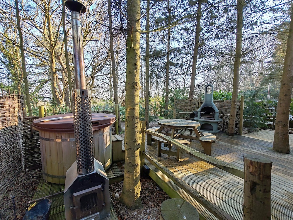 Hayne Barn Estate - Private Estate : 6 Eco Lodges - 1 Studio