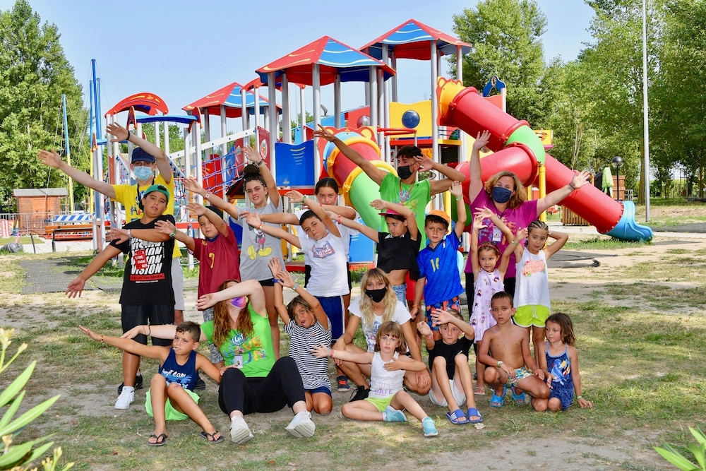 Isamar Holiday Village