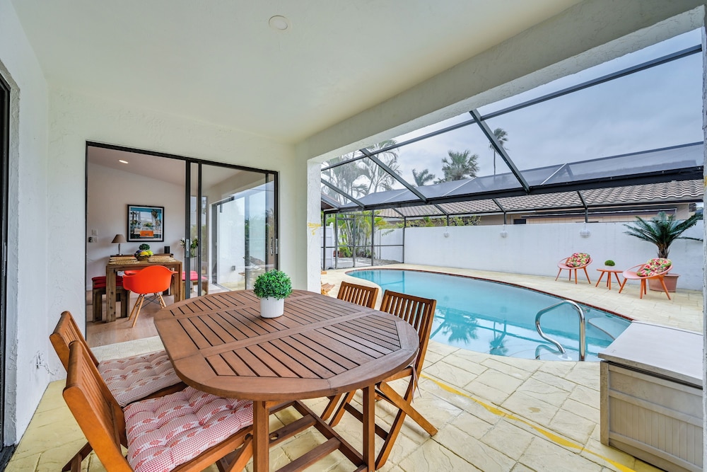 4 Mi to Ocean: Bonita Springs Oasis w/ Heated Pool