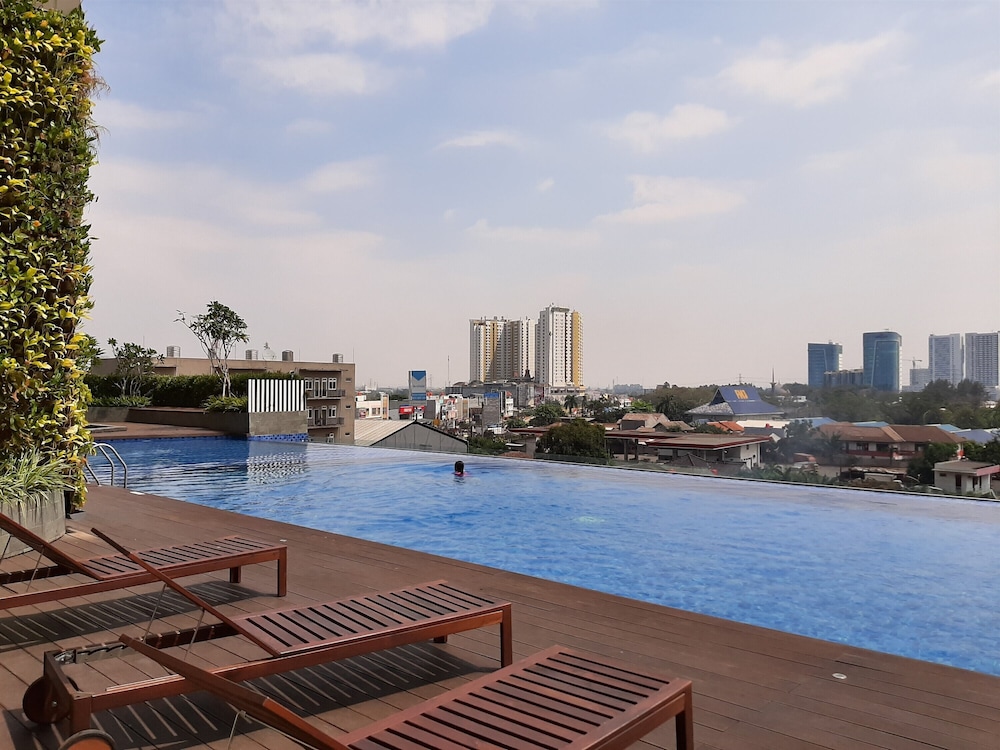 Minimalist and Comfy 1BR Springwood Residence Tangerang Apartment