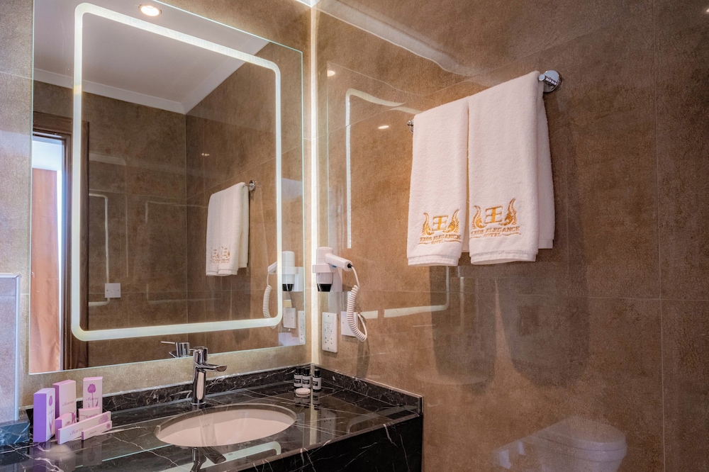 EKOR ELEGANCE HOTEL