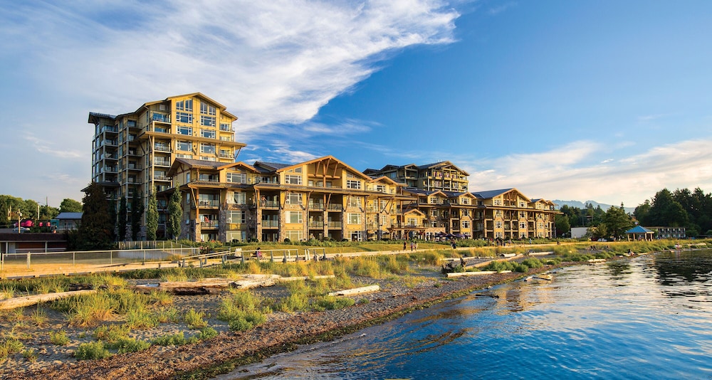 Parksville Vacations - THE Beach Club Resort - Property Image 3