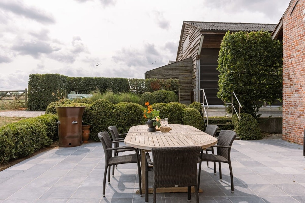 Charming Roger s Farm