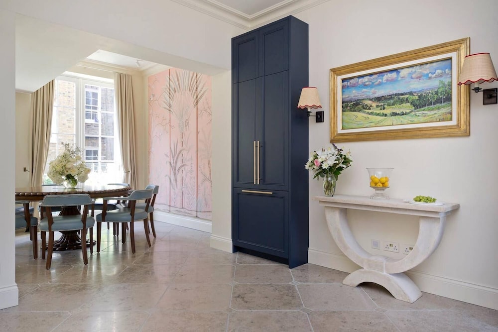 Elegant 5bed House Chelsea
