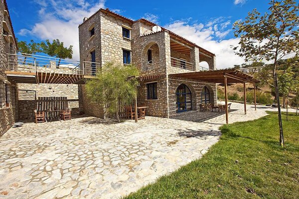 Aoritis Villas