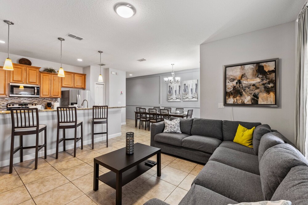 8893 Candy Palm Road
