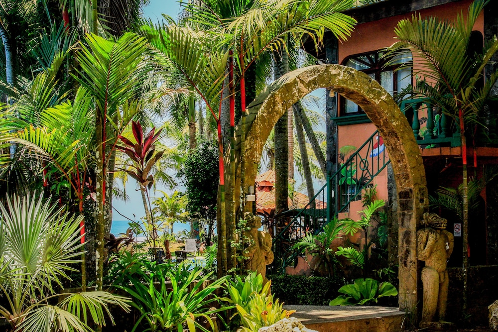 Marea Brava Apartments Ocean Front
