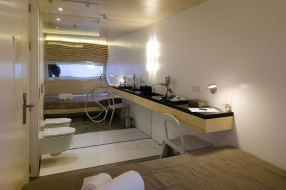 Liv Inn Guest House
