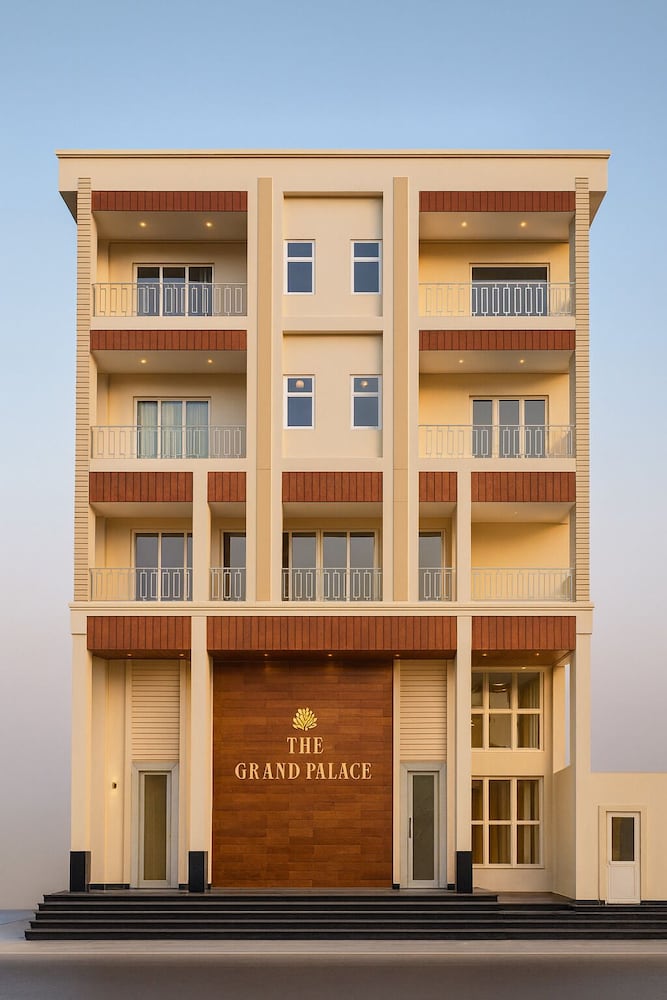 Xenious Opulent Hamirpur