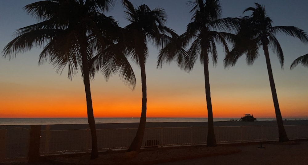 The Beach House 2 Bedroom Condo
