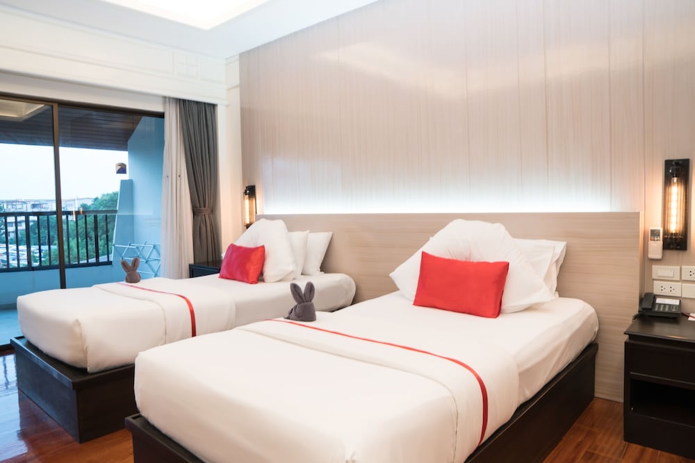 GRAND JOMTIEN PALACE HOTEL