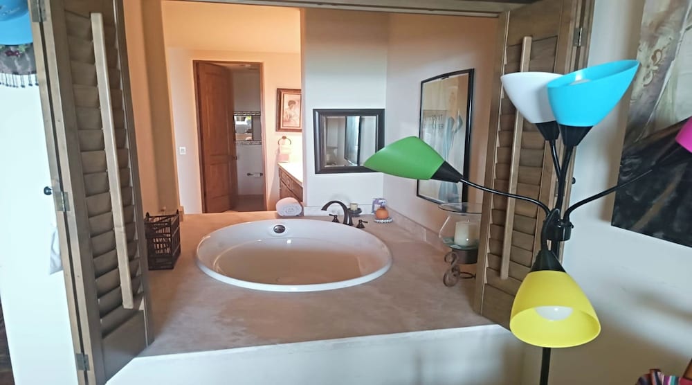 Condo Bella Sirena 805 C by Kivoya