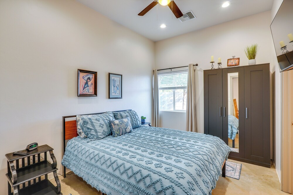 Patio & Shared Hot Tub: Tucson Fourplex Townhome!