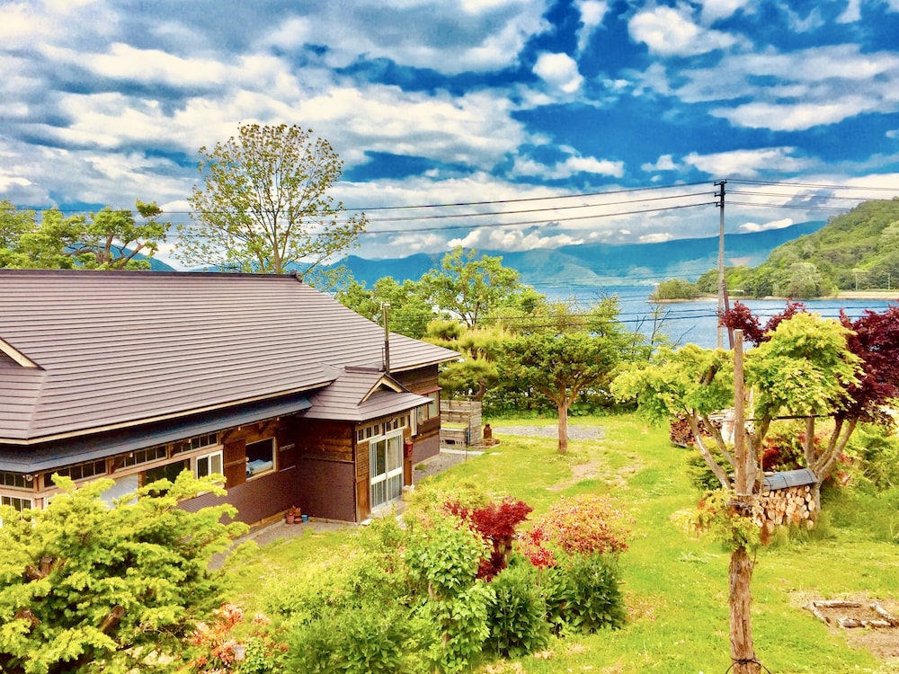 Lakeside Classic House Chaihana view 3