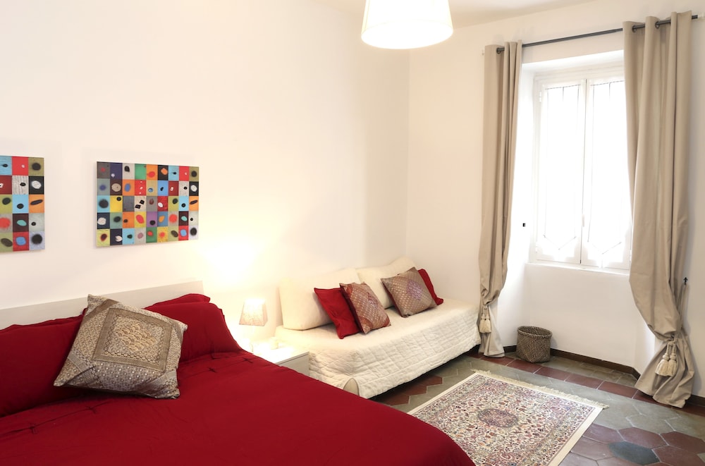 Roma holidays house