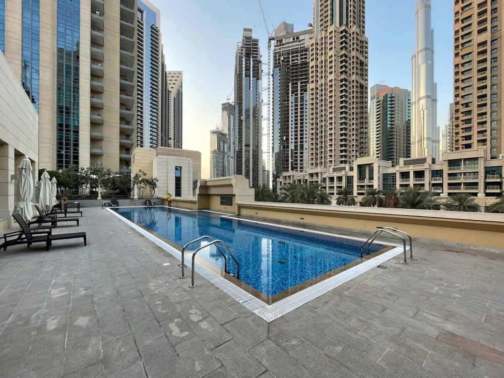 Silkhaus Burj Khalifa Proximity Pool Gym Wifi