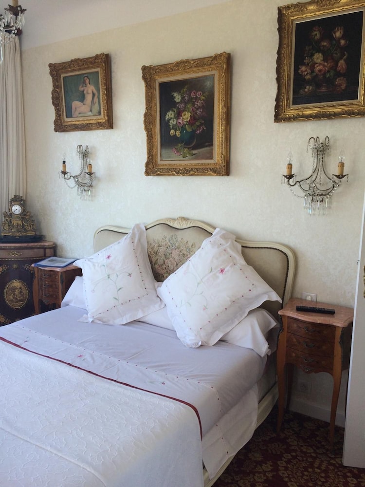 Villa Erresinolettean