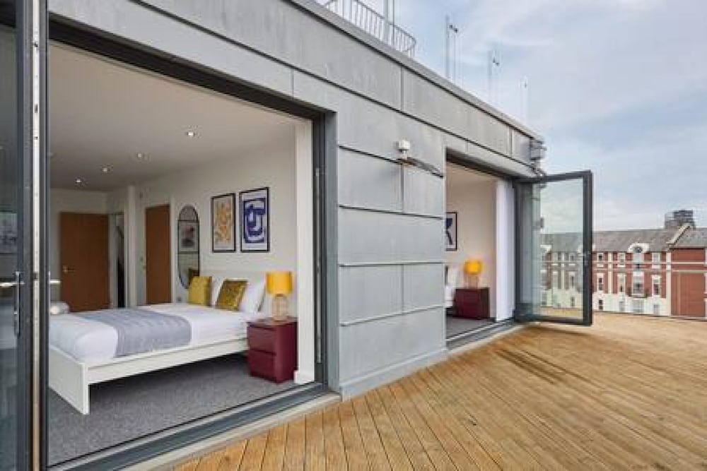Host Stay The Knight Street Penthouse I