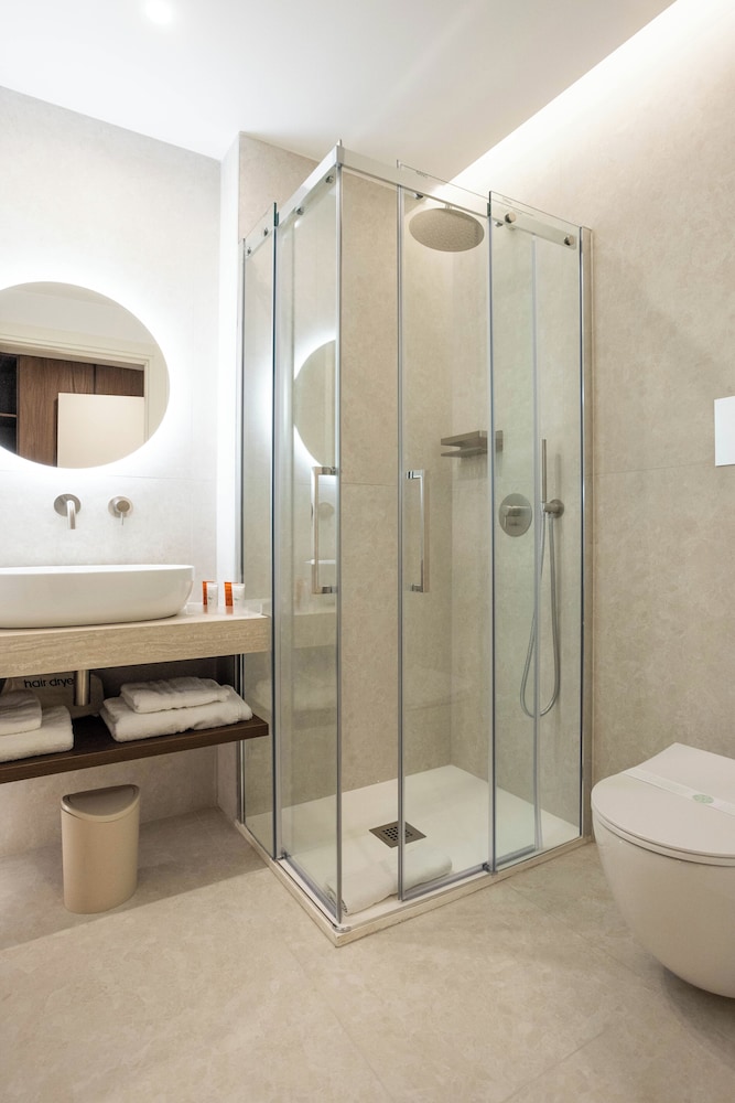 Nora's Suites