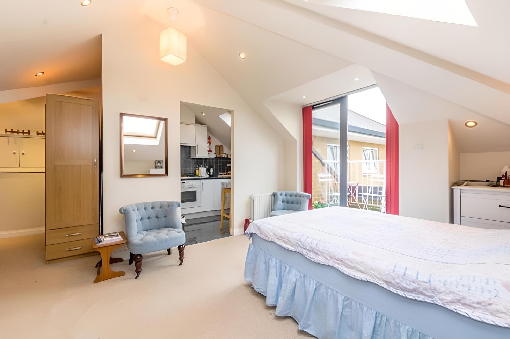 Adorable Studio in Maida Hill